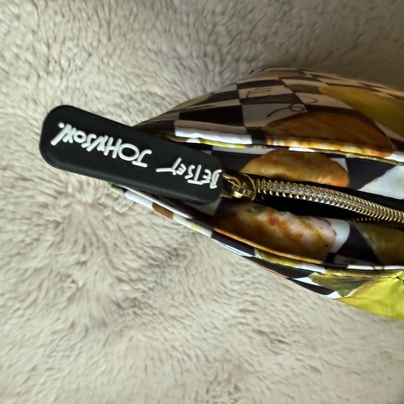 Betsey Johnson NWT Checkered 🥒 Pickle Lunch Tote Bag - Picture 3 of 3